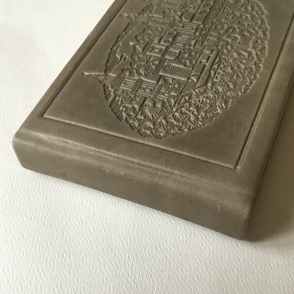 Embossed Building Green Handmade Hardcover Sketch Book Journal - Picture 7 of 10